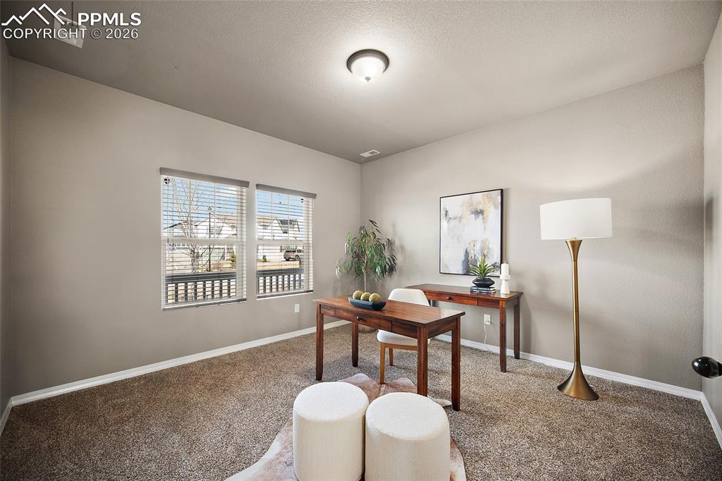 Image 6 of 50: Office