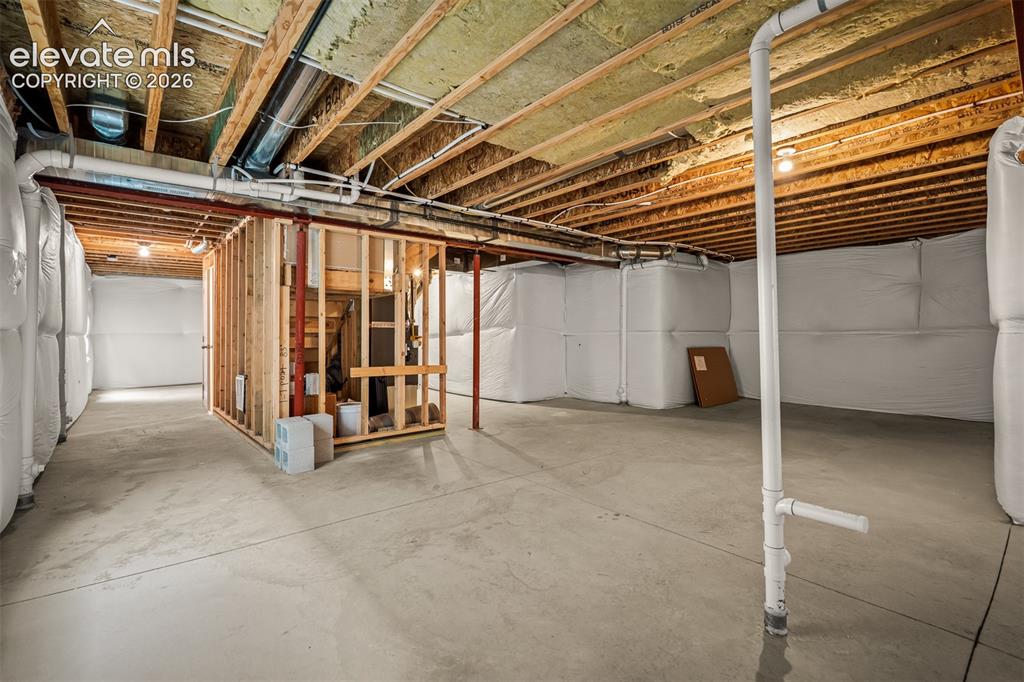 Image 40 of 50: Basement