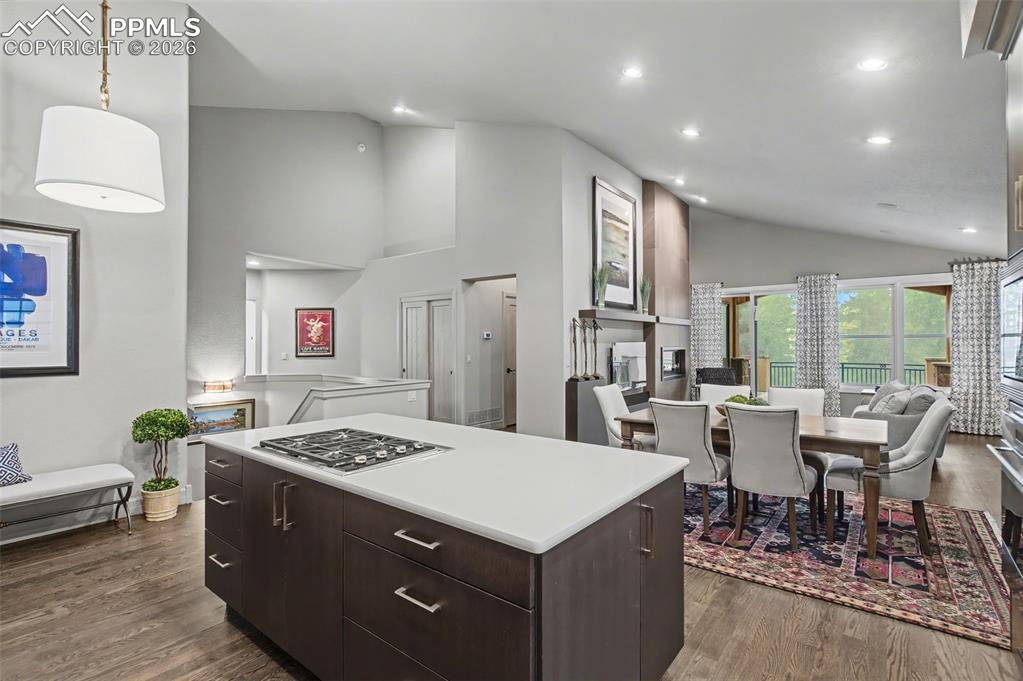 Image 11 of 49: Kitchen