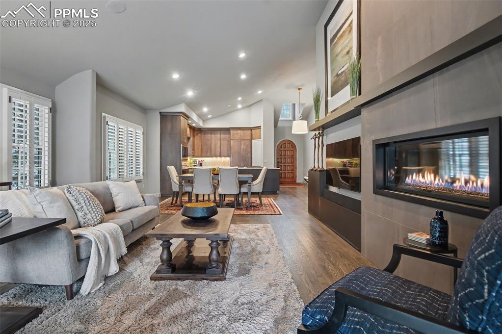 Image 15 of 49: Living Room