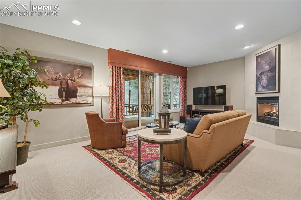 Image 31 of 49: Living Room