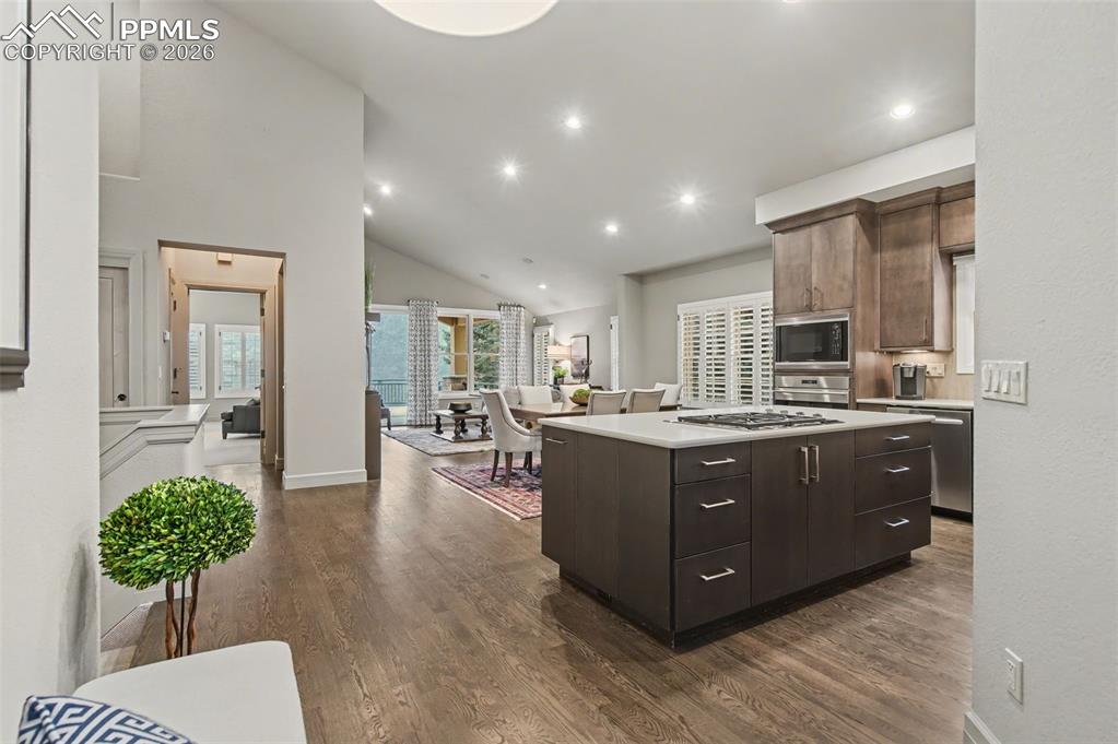 Image 8 of 49: Kitchen