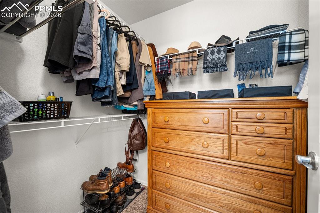 Image 20 of 42: Closet