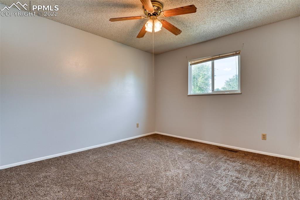 Listing 5046878, Image 16 of 50
