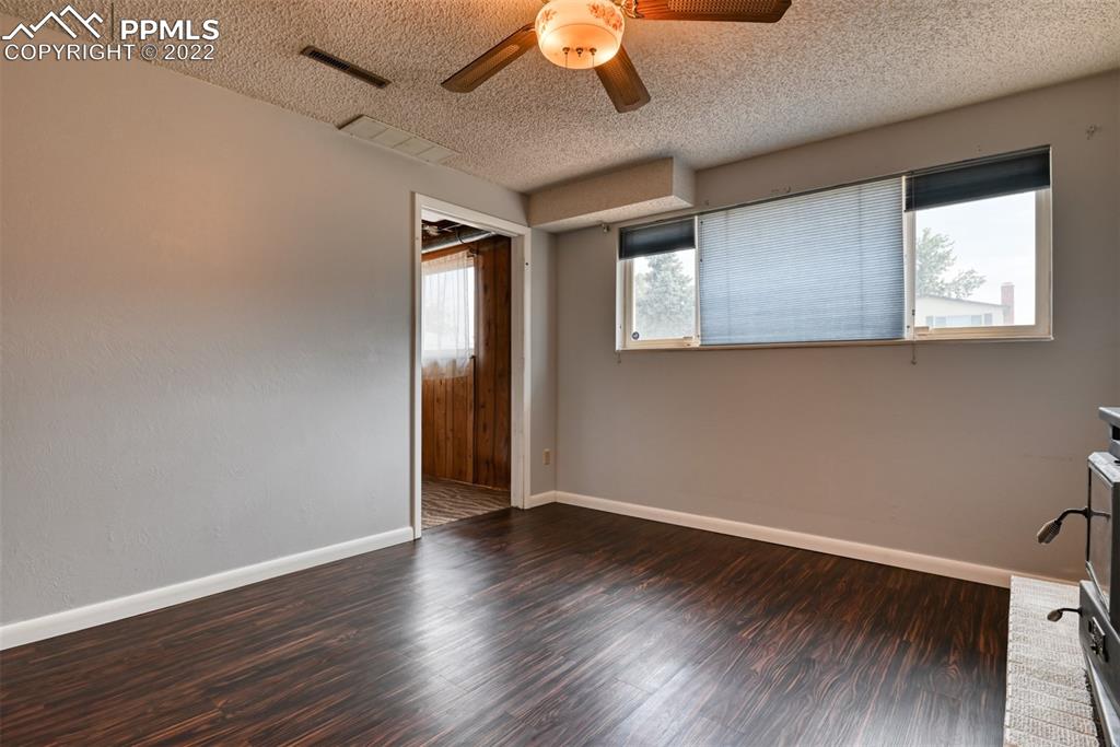 Listing 5046878, Image 32 of 50