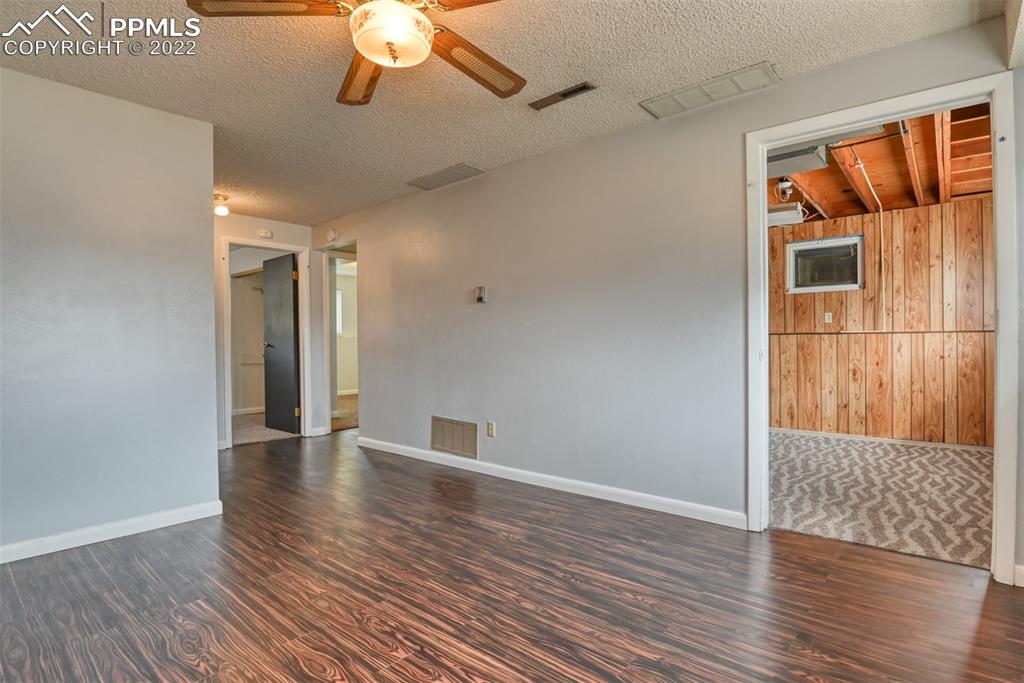 Listing 5046878, Image 33 of 50