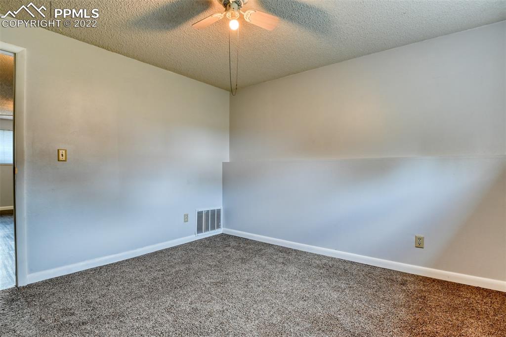 Listing 5046878, Image 37 of 50