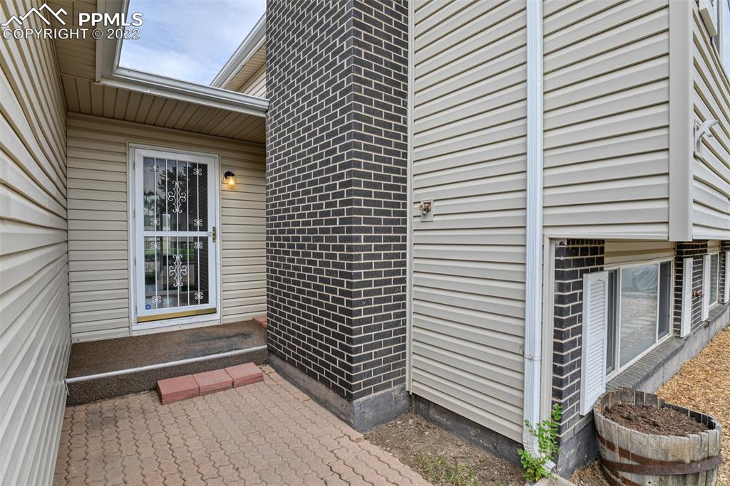 Listing 5046878, Image 4 of 50
