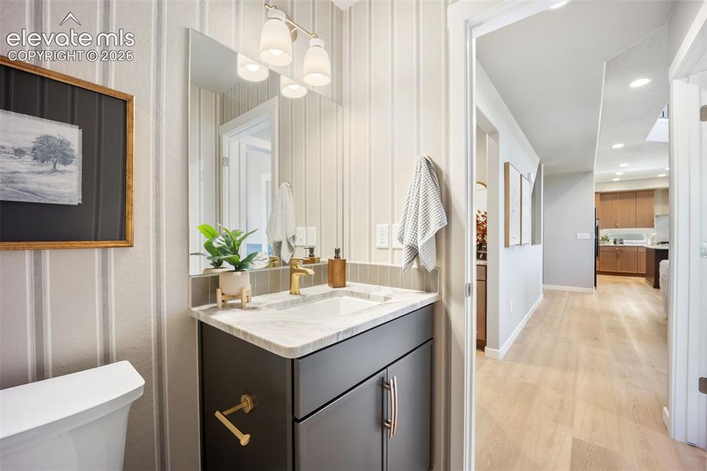 Image 11 of 36: Bathroom