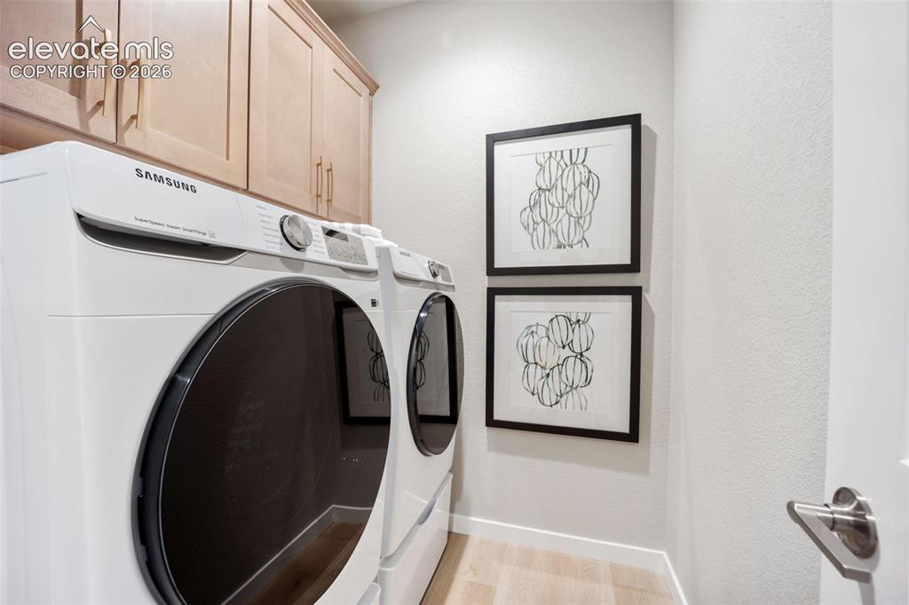 Image 13 of 36: Laundry