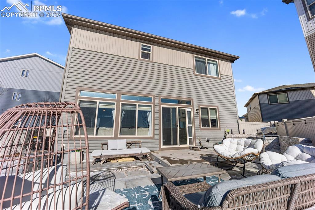 Image 37 of 50: Back of Structure