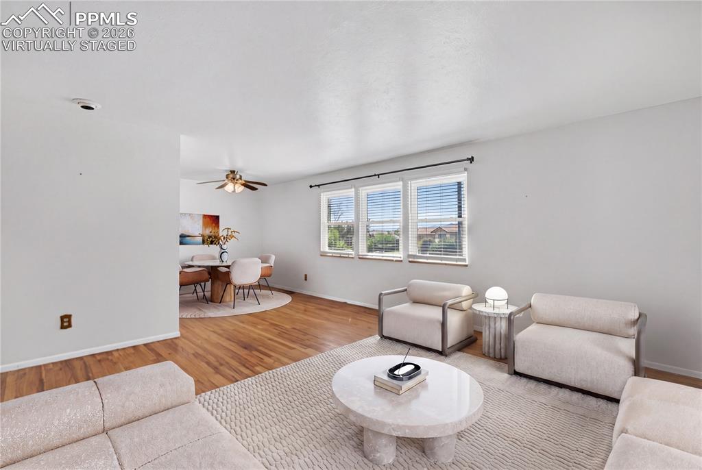 Image 3 of 33: Virtually Staged