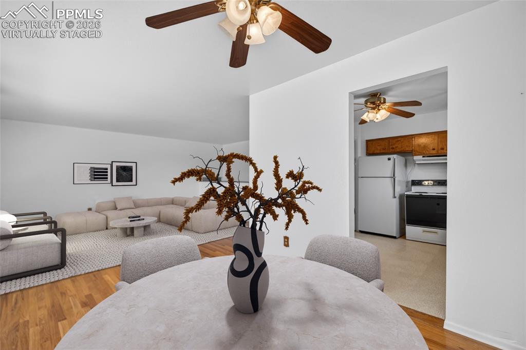 Image 5 of 33: Virtually Staged