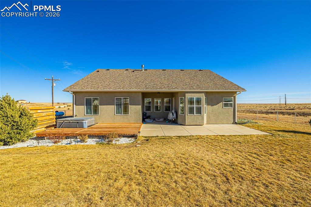 Image 27 of 38: Back of Structure