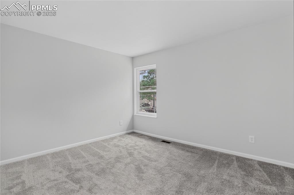 Image 17 of 24: Bedroom 3 - upper level