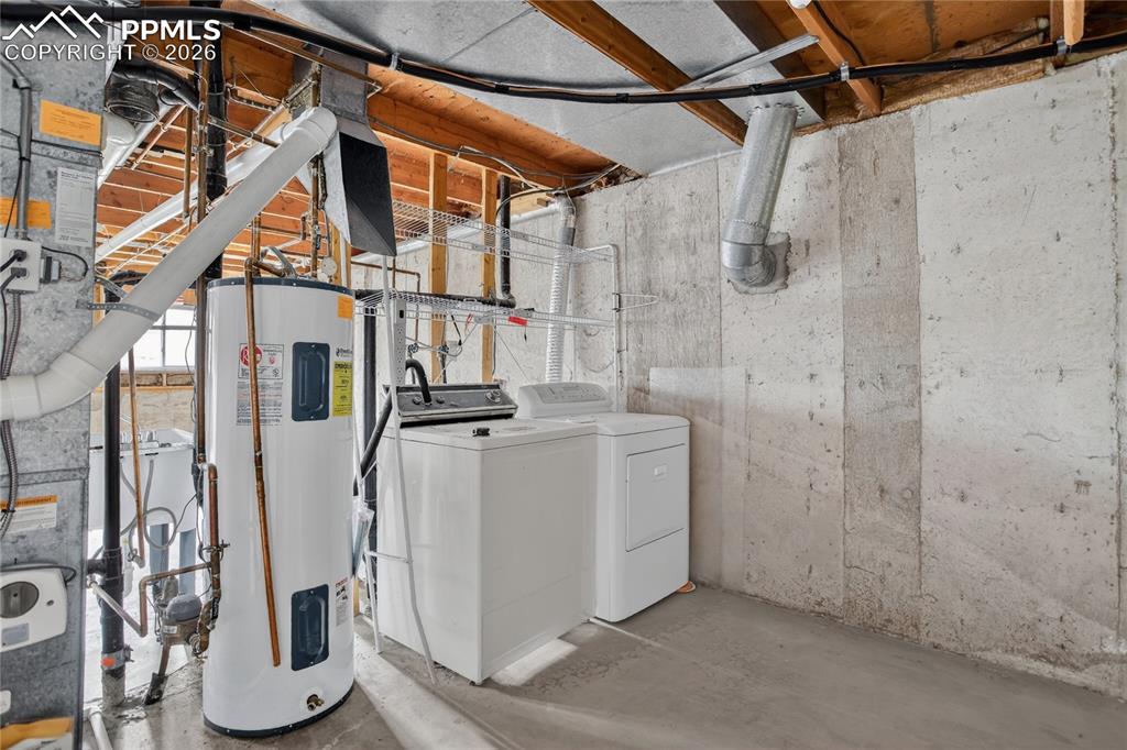 Image 21 of 24: Laundry area