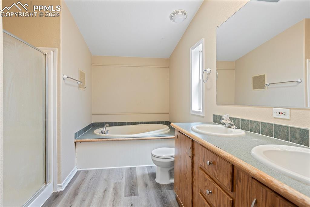 Image 24 of 37: Master Bathroom