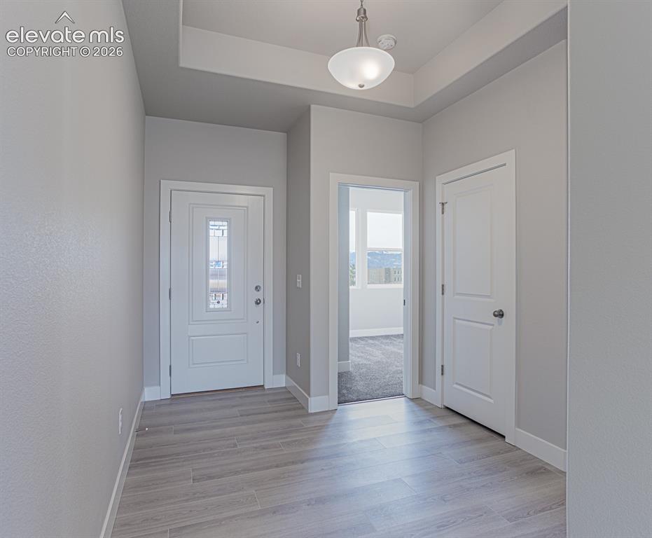 Image 18 of 23: Entry