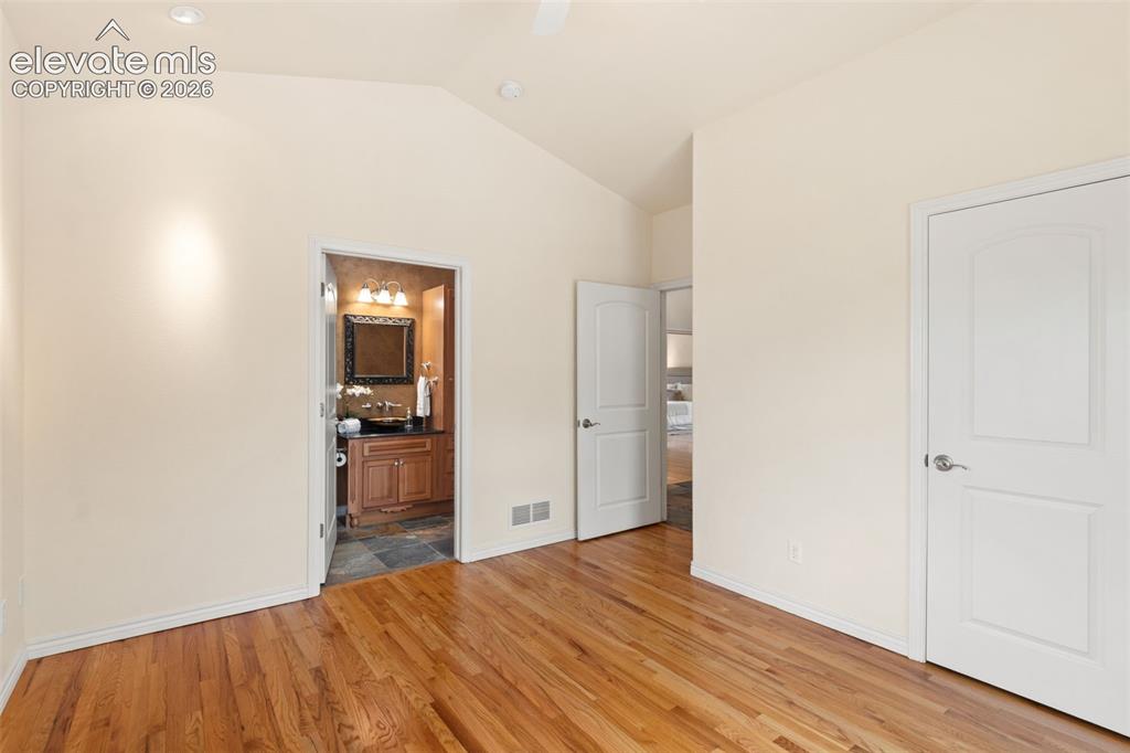 Image 19 of 40: Bedroom