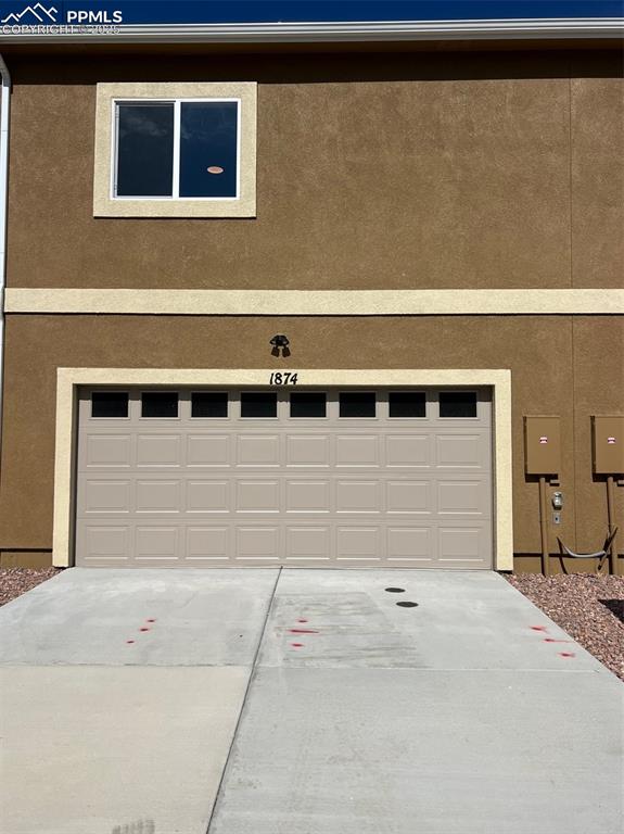 Image 31 of 31: Garage