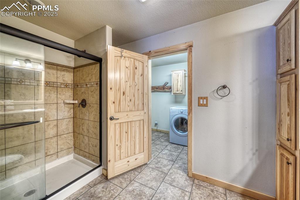 Image 19 of 38: Primary Bathroom