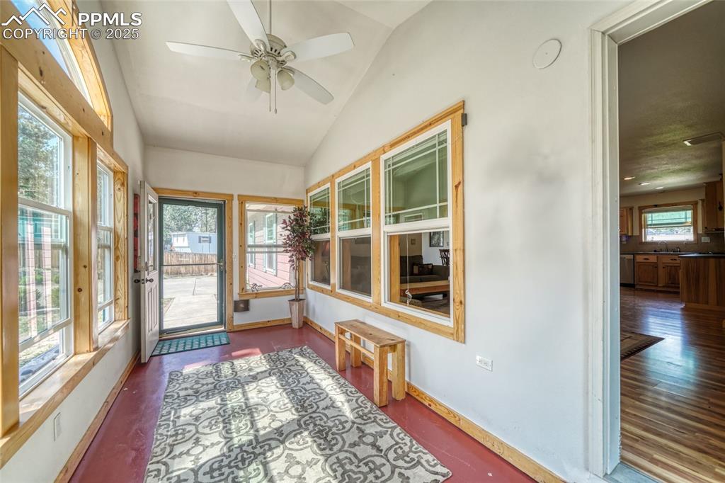 Image 8 of 38: Sun Room