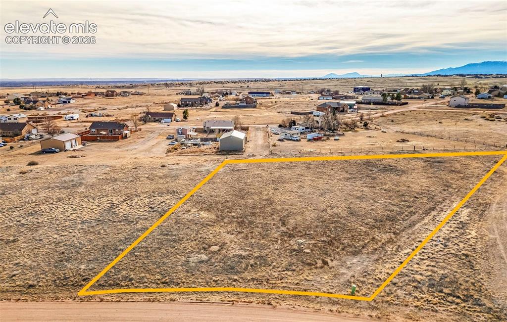 Image 2 of 9: Property Lines are approximate and not a survey