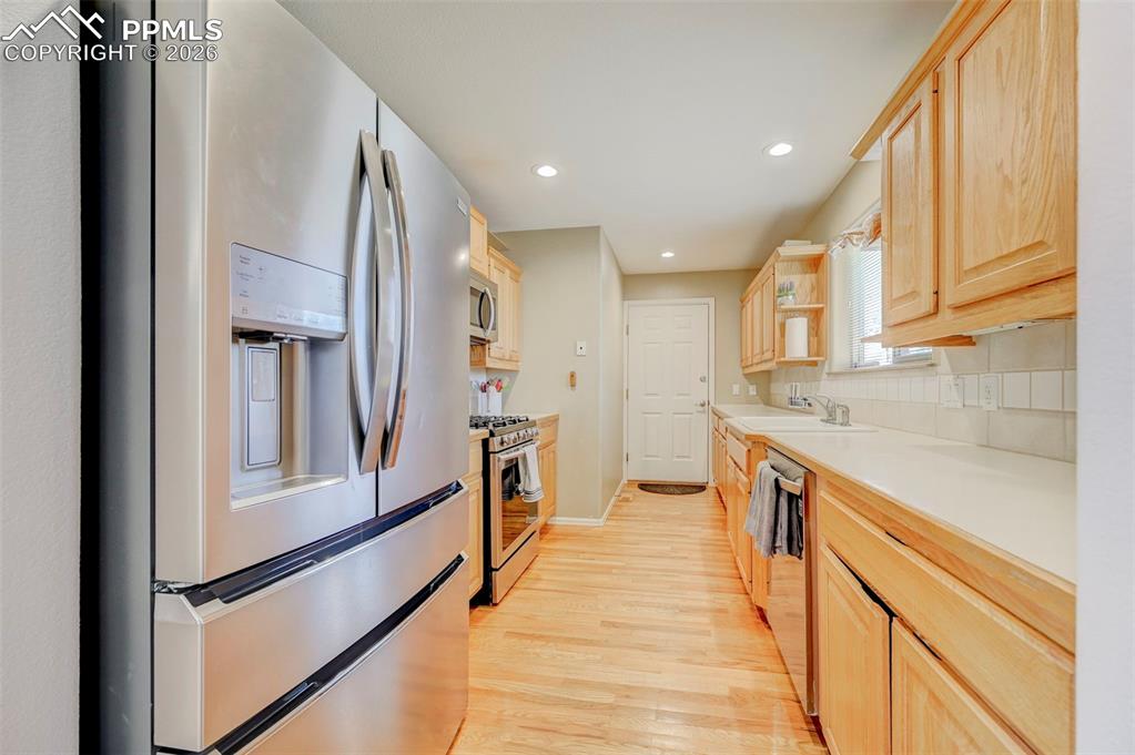 Image 12 of 47: Kitchen