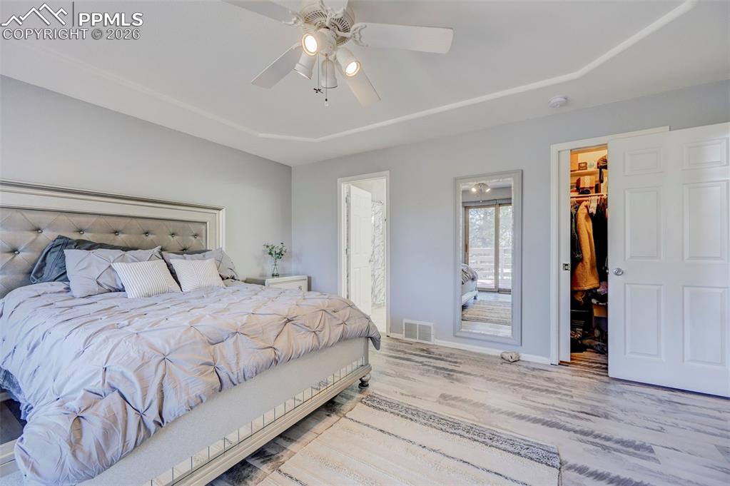 Image 16 of 47: Bedroom