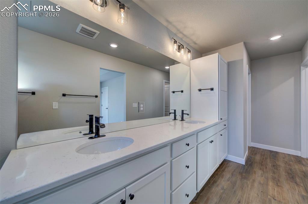 Image 35 of 44: Master Bathroom