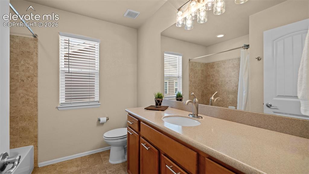 Image 8 of 39: Bathroom