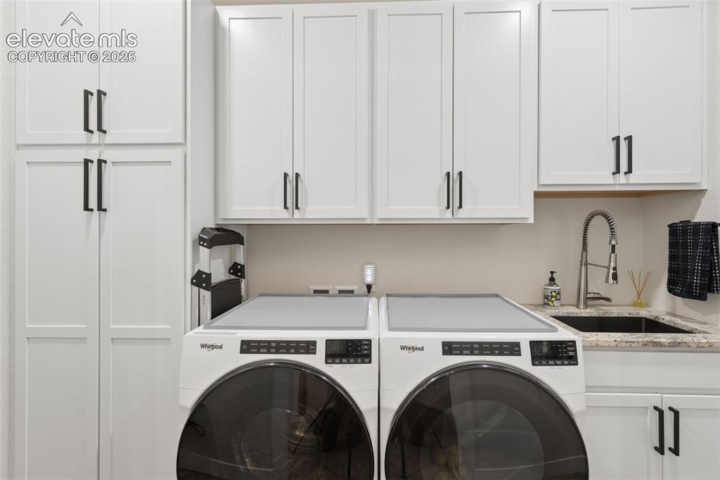 Image 16 of 49: Laundry