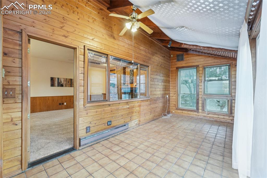 Image 17 of 48: Sun Room