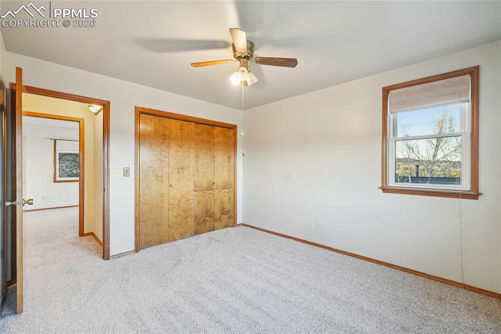 Image 19 of 48: Bedroom