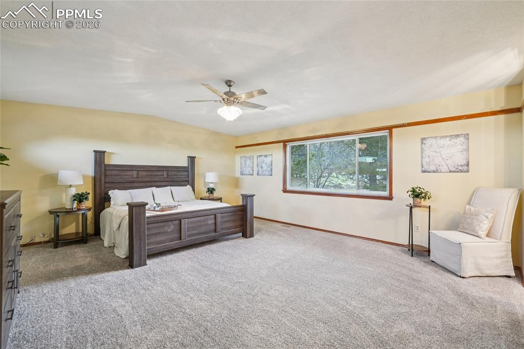 Image 23 of 48: Bedroom