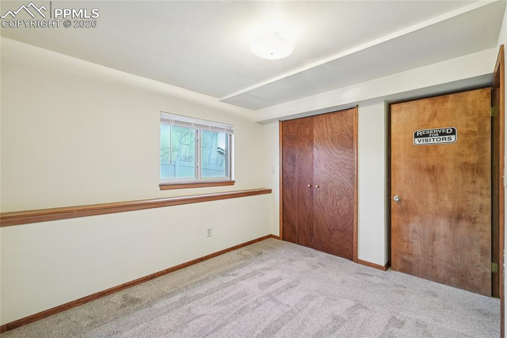 Image 33 of 48: Bedroom