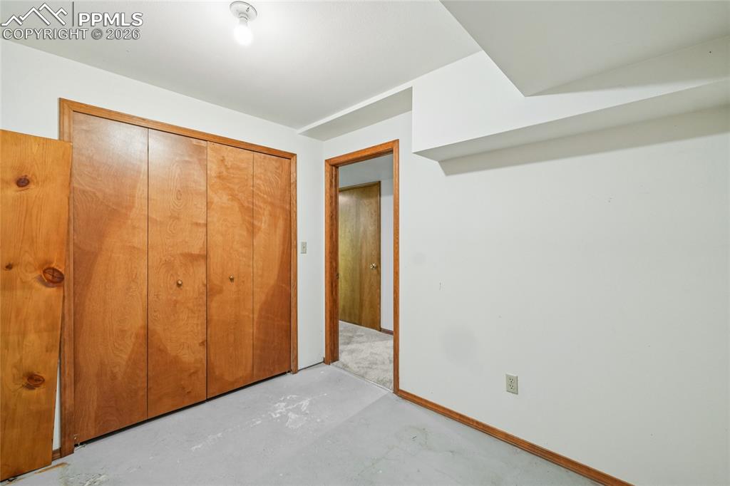 Image 36 of 48: Bedroom