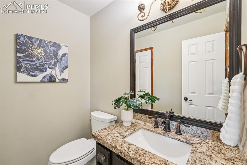 Image 39 of 48: Bathroom