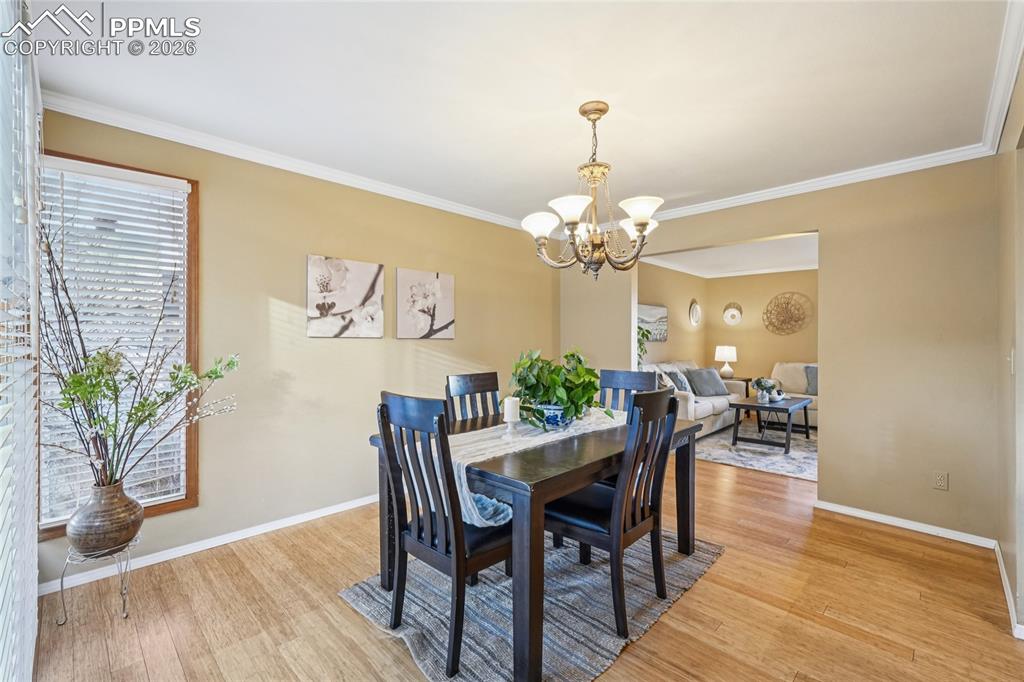 Image 9 of 48: Dining Area