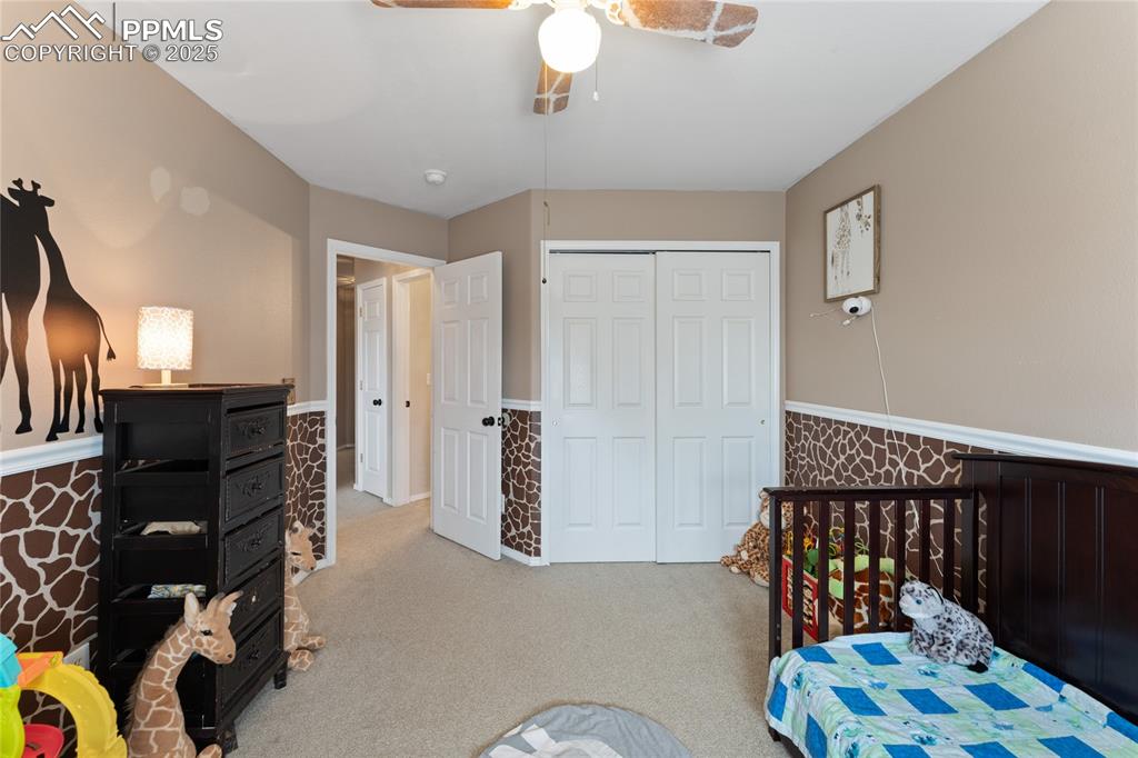 Image 14 of 30: Bedroom