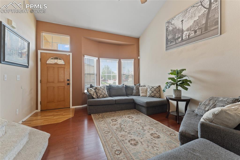 Image 4 of 30: Living Room