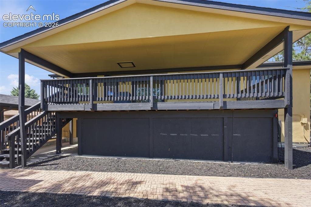 Image 18 of 20: Back of Structure