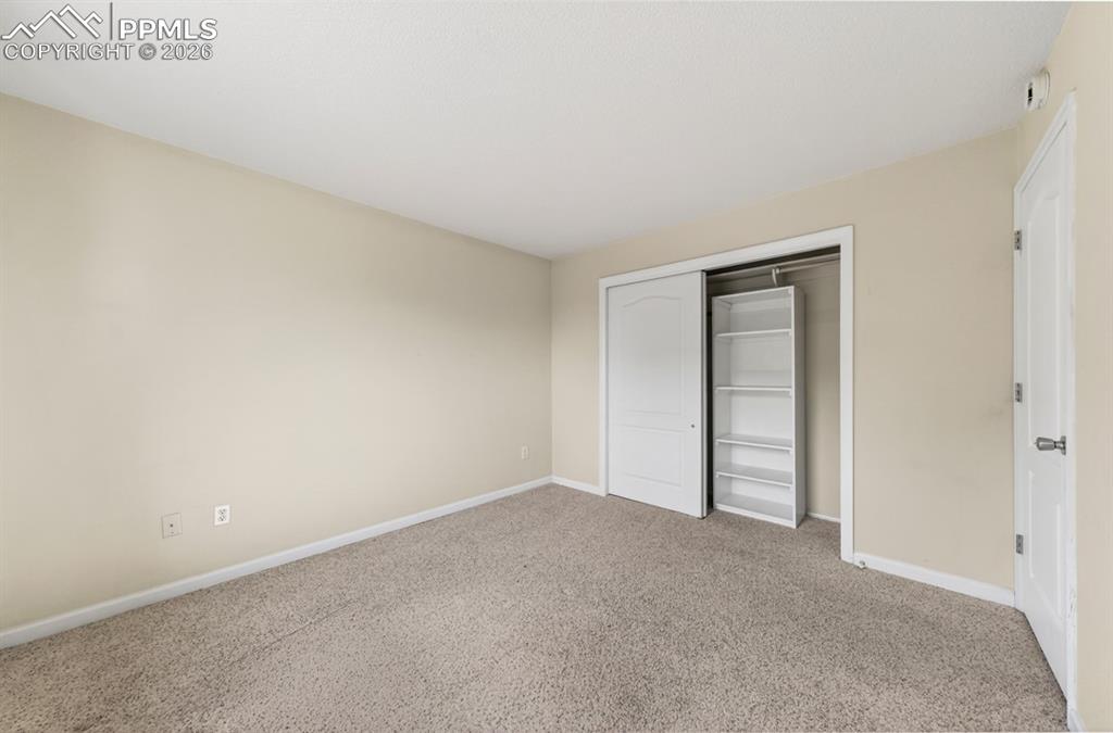 Image 20 of 29: Bedroom