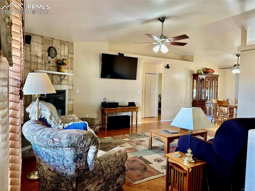 Image 3 of 26: Living Room