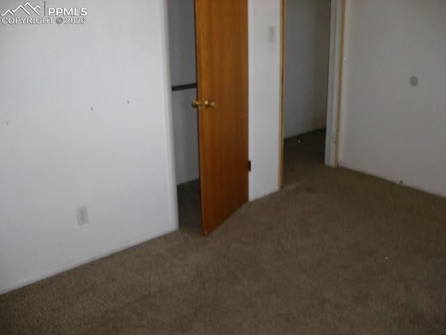 Image 24 of 40: Bedroom