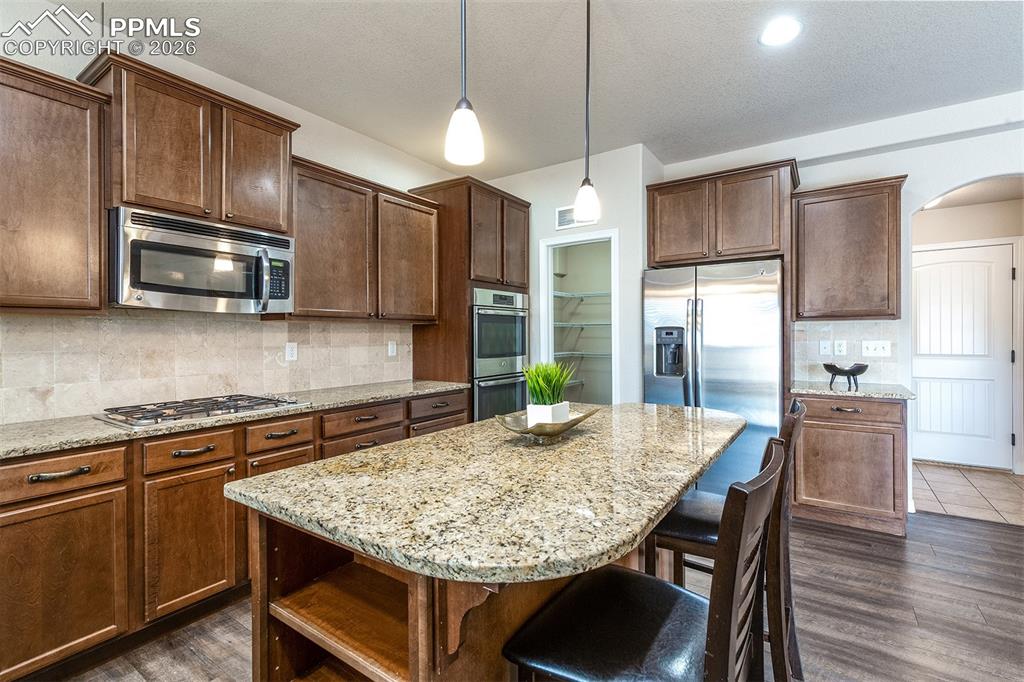 Image 10 of 36: Kitchen