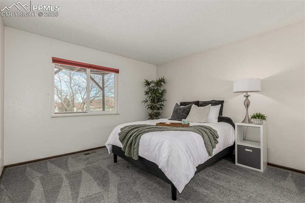 Image 15 of 25: Main level