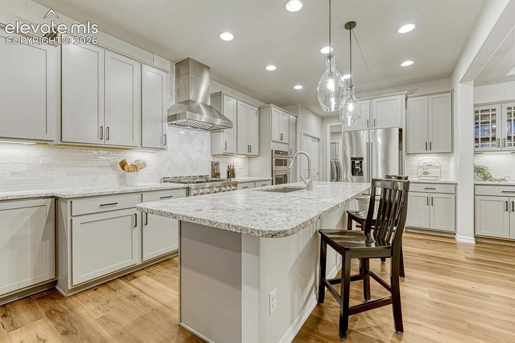Image 11 of 48: Kitchen