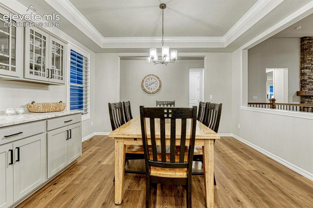 Image 15 of 48: Dining Area