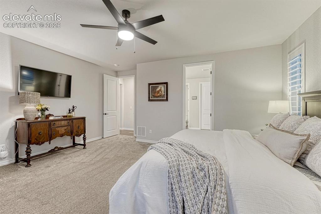 Image 18 of 48: Master Bedroom